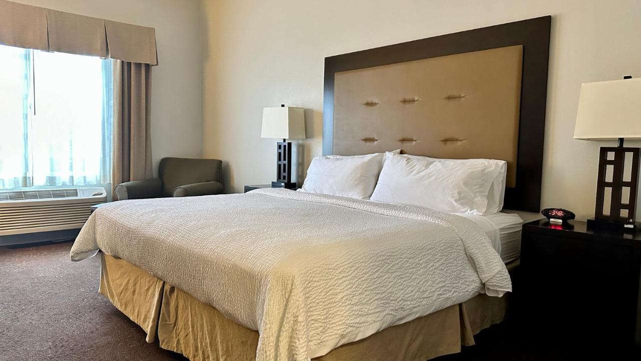 Holiday Inn Express Vancouver North By Ihg מראה חיצוני תמונה