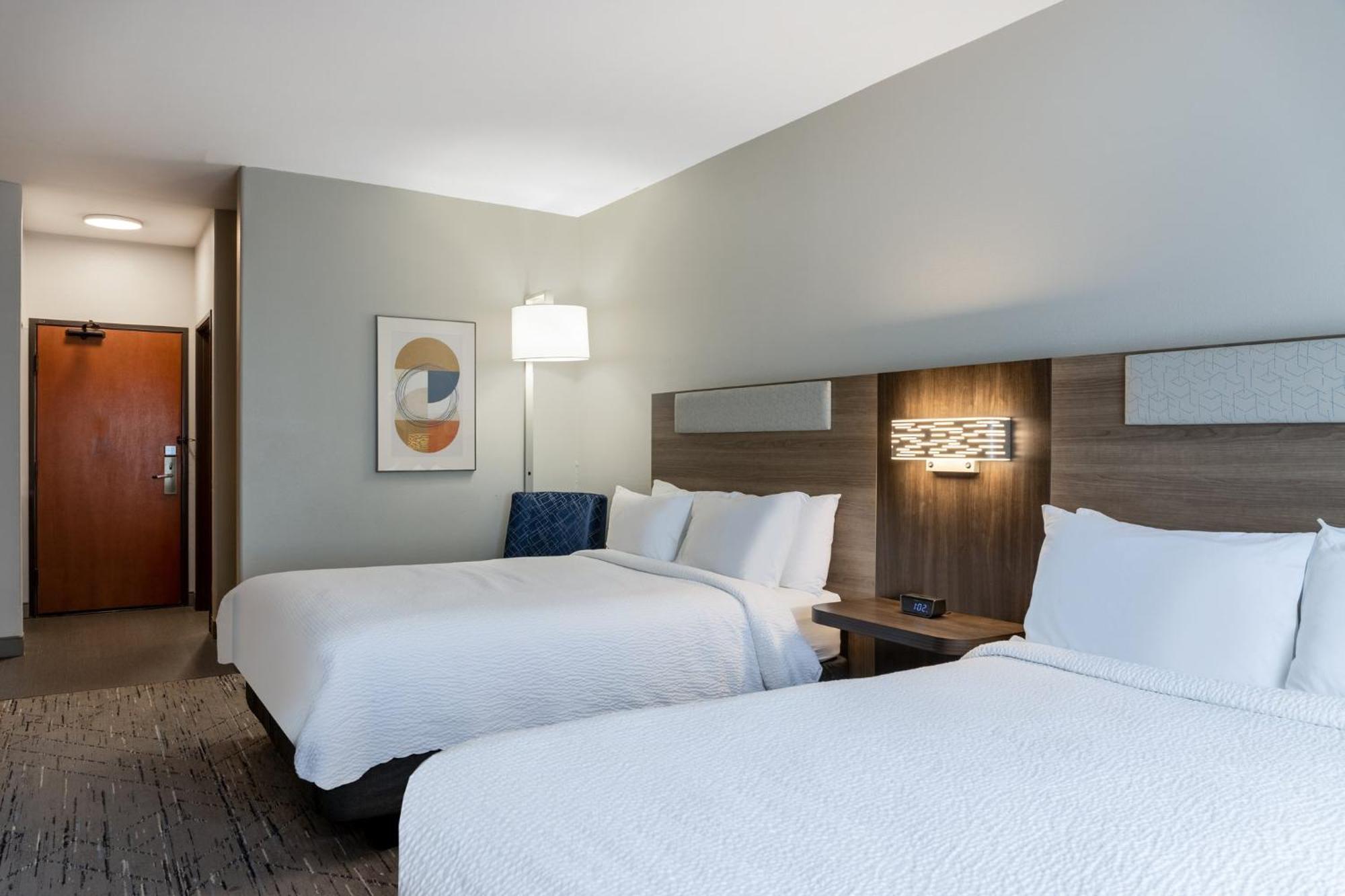 Holiday Inn Express Vancouver North By Ihg מראה חיצוני תמונה
