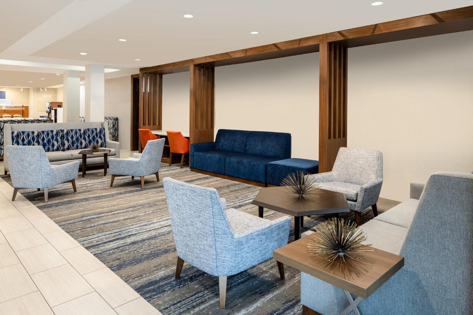 Holiday Inn Express Vancouver North By Ihg מראה חיצוני תמונה