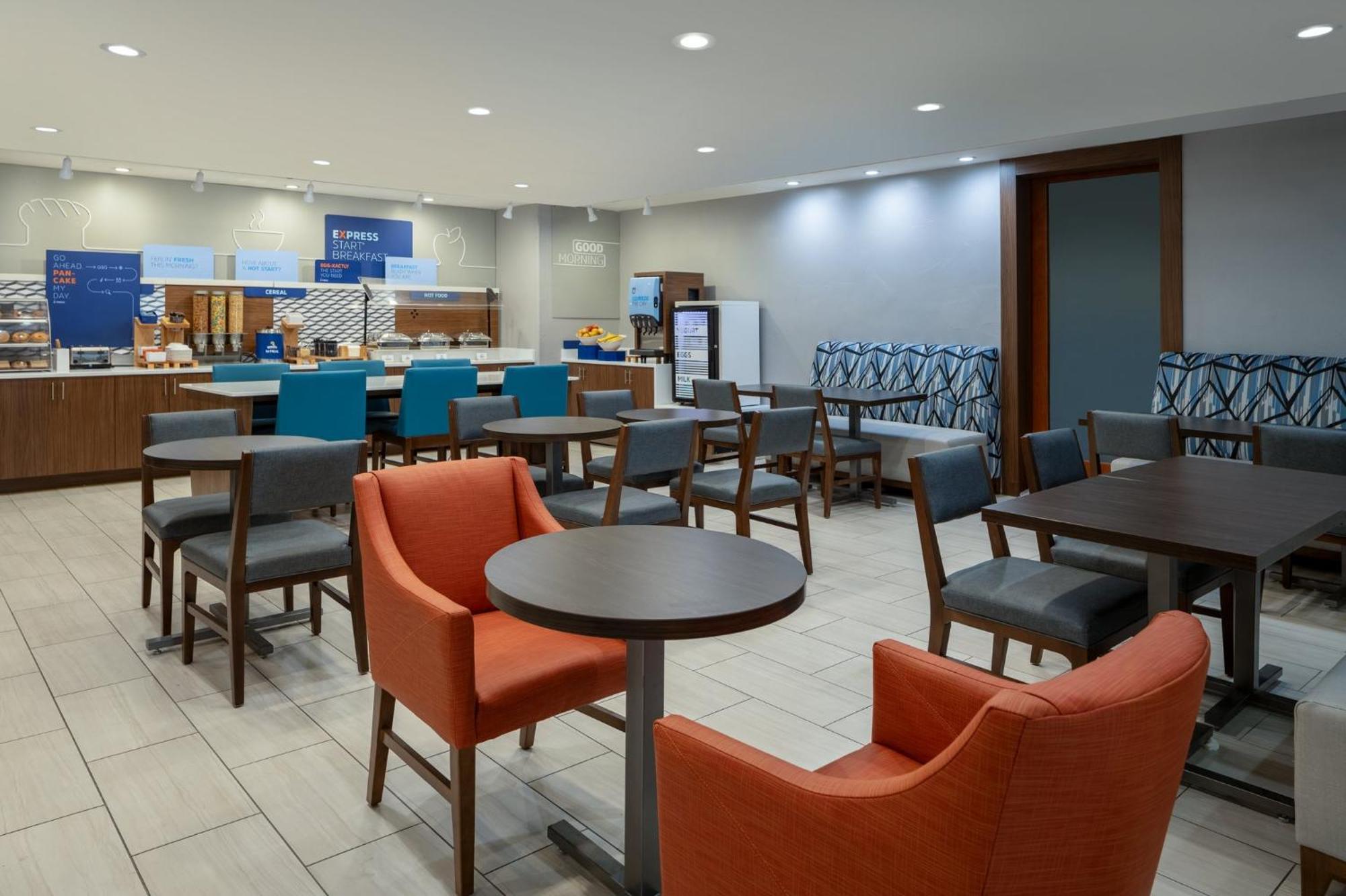 Holiday Inn Express Vancouver North By Ihg מראה חיצוני תמונה